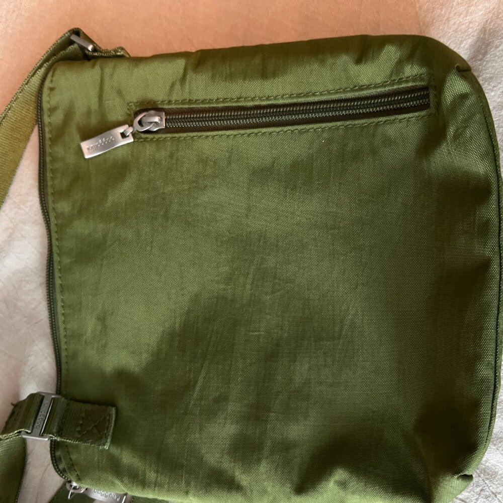BAGGALLINI - Modern Pocket Crossbody - Green with Pink Interior  - VGUC - Picture 13 of 16